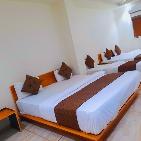 Hotel Nova Pride Rajkot Exterior foto