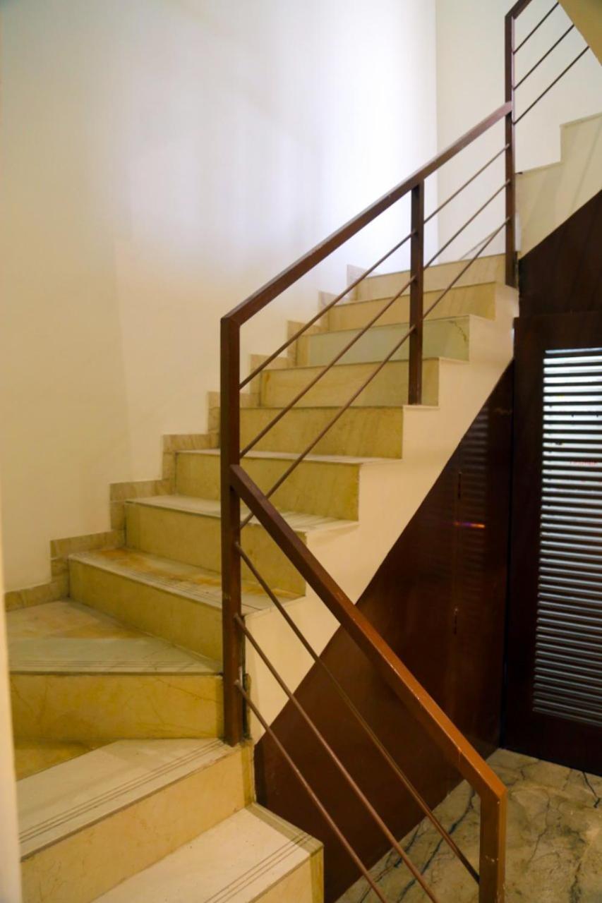 Hotel Nova Pride Rajkot Exterior foto